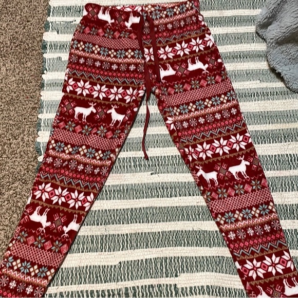 Soft Women’s Small Pajama Pants - Picture 2 of 3